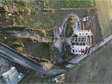 Hotel in Vendita a Pjezë, Shijak – Opportunità di Investimento