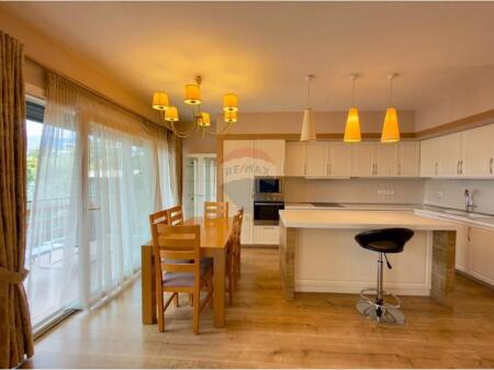 Apartment 3+1+2+ veranda at Long Hill Residence