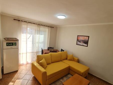 AFFITTASI APPARTAMENTO 2+1 IN VIA ELBASANI