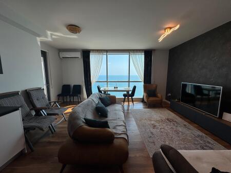 Appartamento 1+1 in affitto con vista fantastica sul mare nel quartiere 1 Durres