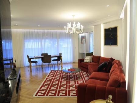  Appartamento premium in affitto – Giardino Botanico  1.800 € / mese