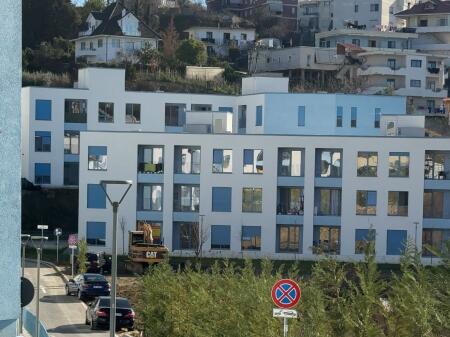 Jepet me qira – Apartament 1+1 Fresk
