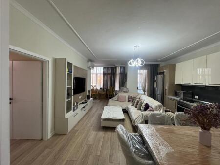 APARTAMENT ME QIRA 3+1+2 TE STADIUMI DINAMO , TIRANE