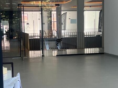 LOCALE COMMERCIALE IN AFFITTO 75 M2 STRADA DI KAVAJES 150.000 LEKE