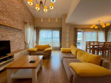 Rent, Apartment 3+1+2+2 Parking Spaces