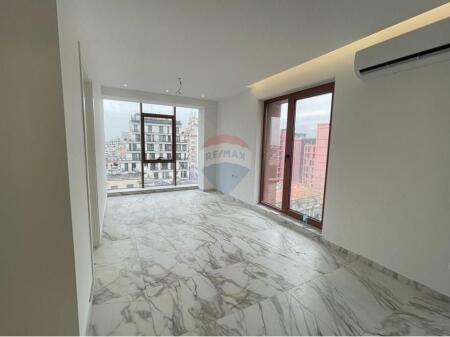 Super apartment for sale on Kavaja Street