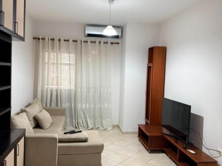 Apartment 2+1 for rent in Yzberisht!