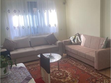 Apartament 1+1 me qira prane Selvise!