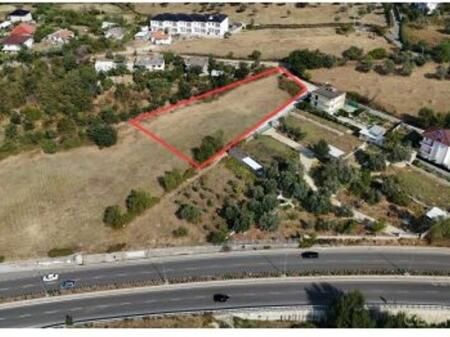 Terreno in vendita 2.700 m² a Farkë, di fronte a Lundra.