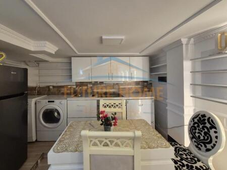 Qira – Apartament 1+1, Bllok, Tiranë (Rruga Vaso Pasha)