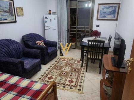 JEPET APARTAMENT 2+1+BLK ME QERA NE QENDER 69.500 LEKE