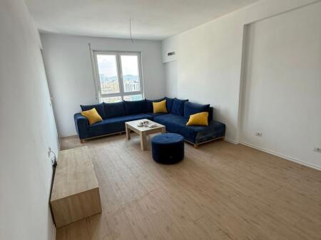 Apartament 1+1 me qira tek 5 Maji prane Oda Bar!