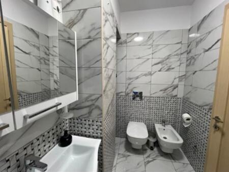 JEPET ME QIRA APARTAMENT 2+1 – FRATARI BOTANICAL COMPLEX