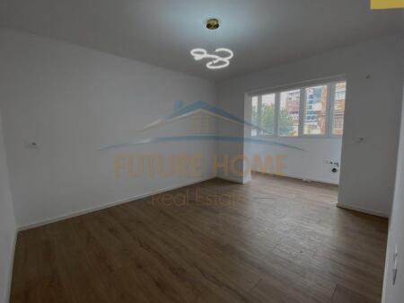 For sale, Apartment 2+1, 21 Dhjetori