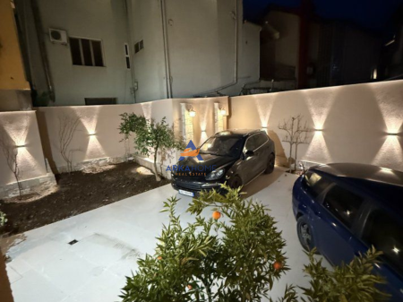 LOCALE COMMERCIALE IN AFFITTO (VILLA SU 2 PIANI) 135 M² "VIA NAIM FRASHËRI" 2000 EURO