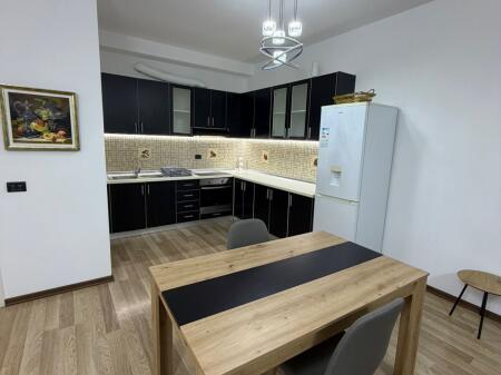 Apartament - Për Qira  2+1+PARKIM  - Rruga e Kosovareve
