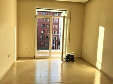 Qera, Apartament 1+1+Post Parkimi, Rruga 5 Maji