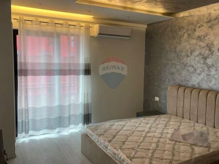 Appartamento 2+1+2- In Affitto - Farmacia 10, Tirana