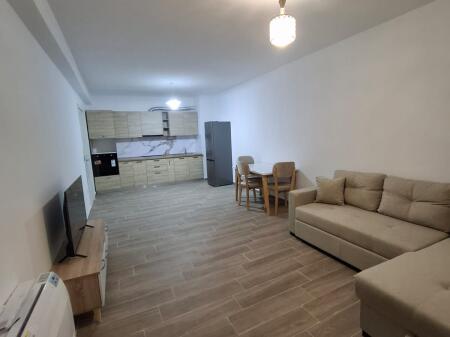  Jepet me qira Apartament 2+1 –  5 Maji 500 € / muaj