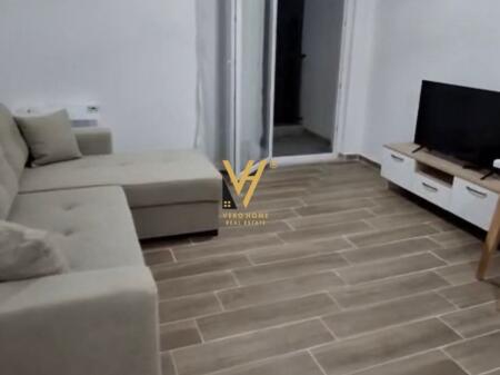 JEPET APARTAMENT 2+1 ME QIRA TE 5 MAJI 50.000 LEKE