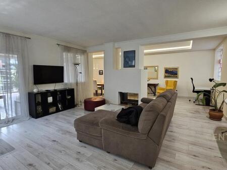 3+1+2 apartment for sale in Bllok!