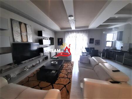 OCCASIONE!!! Edificio di 4 piani in vendita a Don Bosko vicino al Complesso Vizion a Tirana (ID 4151064 )