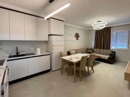 Affitto, Appartamento 2+1+Posto auto, Univers City, QTU, Tirana.