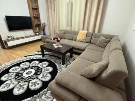 APARTAMENT 2+1 ME QIRA – FUND RRUGA 5 MAJI