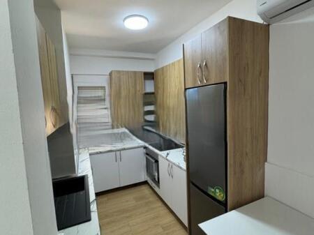 AFFITTASI APPARTAMENTO 2 + 1 + 2 KODRA E DIELLIT VIA BILL CLINTON! 550 € /Mese