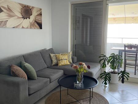 Jepet me qera apartament 1+1 tek shkembi i kavajes