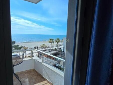 Affittasi Hotel & Ristorante sulla Prima Linea del Mare – Scoglio di Kavaja