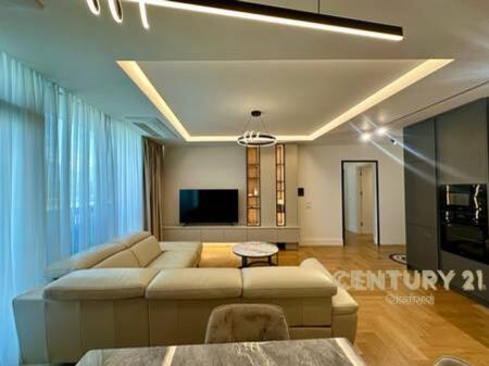 Modern apartment for sale in the Lake View Residence