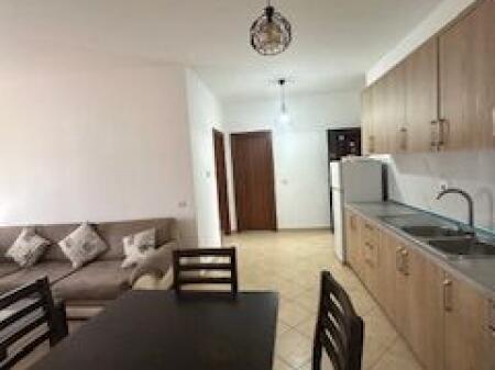 Apartament 2+1 I mobiluar te kompleksi Molla me 450€