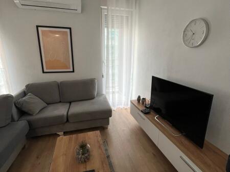 Apartment 2+1+2 for rent at Dritan Hoxha