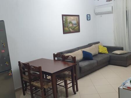  For rent 1+1  Golden Park opposite Amerikan 3  72 m² | 6th floor  Balcony  45,000 lek/month