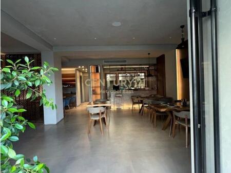 Vendesi Commerciale/Ristorante in vendita presso Kodra e Diellit