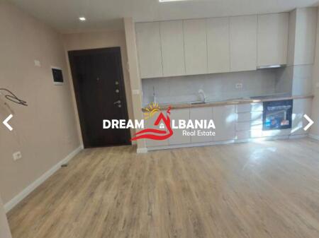 2+1 Apartment for rent at Fusha e Aviacionit, Tirana (ID 42215438)