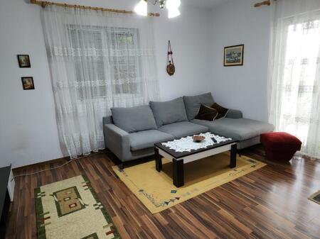 Apartment 1+1 for rent – Private house near Muhamet Gjollesha street !!