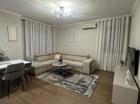 APPARTAMENTO 1+1 IN AFFITTO IN CENTRO, TIRANA!