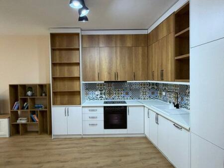 Apartament 2+1 me Qira tek prane Bulevardit Te Ri!