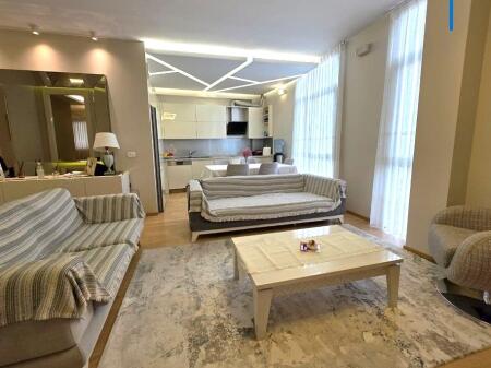 Shitet, Apartament 2+1+2, Kompleksi "Kika 2", Komuna Parisit, Tiranë.