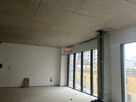 UFFICIO IN AFFITTO 365M2 "IN VIA DELLE BARRICATE" 7300 EURO