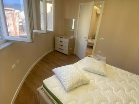 Appartamento 1+1 in Affitto – Nuova Residenza vicino a Caffè Flora