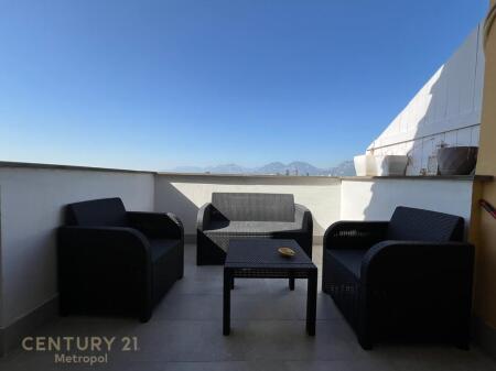 AFFITTO APPARTAMENTO DUPLEX 2+1, CON VERANDA VIA BILL CLINTON!
