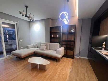  Apartament 2+1 për Qira te Rruga e Dibrës – Ambjent i Investuar & Ballkon