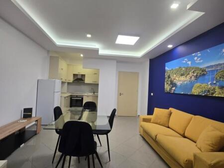 Affittasi appartamento 2+1 in Via Elbadanit