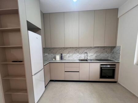  Ndërtesë Banimi – Kat i Vile për Qira në Komunën e Parisit