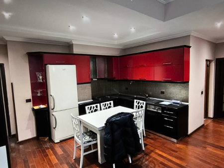  Shitet Super Apartament Modern 2+1+2 + Parkim Privat   Pas Teatrit “Art Turbina” Tirane