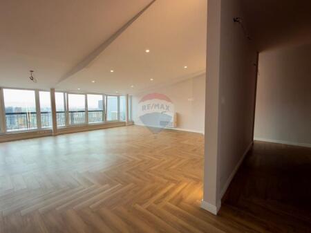 Duplex in vendita a Shallvaret!