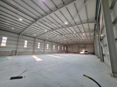 MAGAZZINO IN AFFITTO 1200 m²   Posizione: Vicino a MEGATEK    